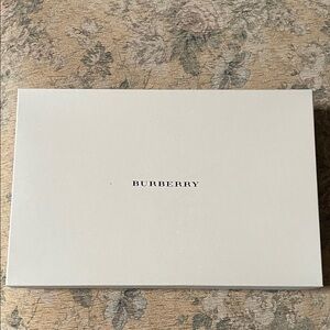 Burberry Elegant Cream Gift Box
